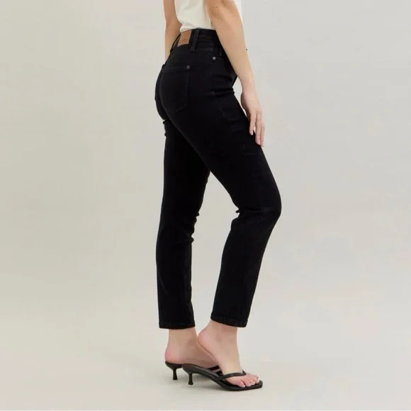 Judy Blue | Black Mid Rise Skinny Jeans - Picture 6 of 6